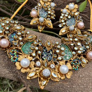 Kavya Luxurious Turkish Hand Crafted Crush Deluxe Set