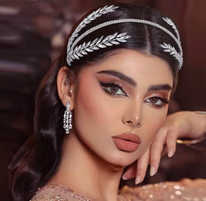 Hazel - Glamorous Hair Accessory with Rhinestones