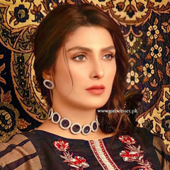 IRUM Luxurious Crushed Stone Statement Choker Set