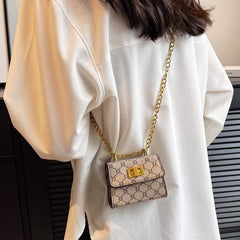 Designer Square Shoulder Bag With Chain Strap