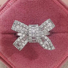 TRIVIA Bow Rhinestone Pure Silver Deluxe Ring