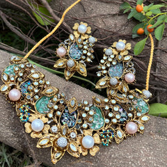 Kavya Luxurious Turkish Hand Crafted Crush Deluxe Set