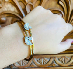 GC Premium Quality Adjustable Swan Bracelet