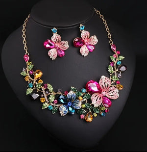 Flower necklace