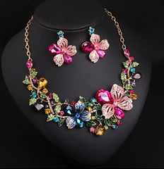 Flower necklace
