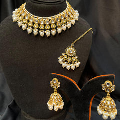 RAIHA Kundan Studded Indian Glamour Set