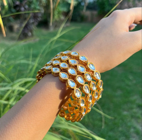 GC Pack Of 4 Deluxe Kundan Crystal Bling Bangles