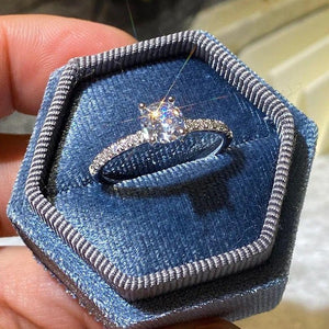 MEG Pure Silver Diamond Effect Ring