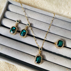 Sophia Emerald Green Deluxe Combo Set (Adjustable Ring)