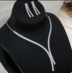 Elizabeth Zircon Necklace & Earrings Set Diamond Vibe Silver