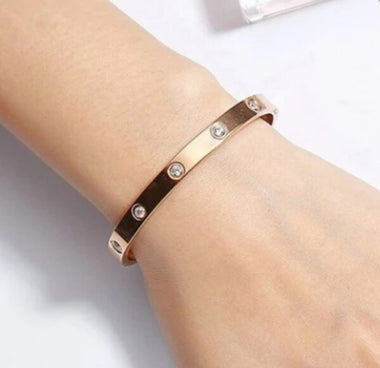 GC Iconic Metal Cartier Gold Bracelet