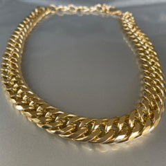 GC Exclusive Gold & Bold Choker And Earrings Set