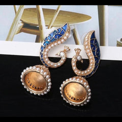 Super Deluxe Menakari Kundan Peacock Jhumkas