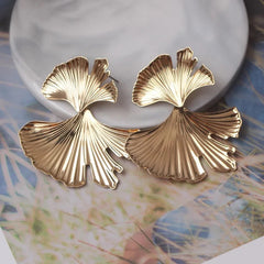 Super Luxurious ZARA Sea Shell Earrings