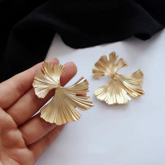Super Luxurious ZARA Sea Shell Earrings